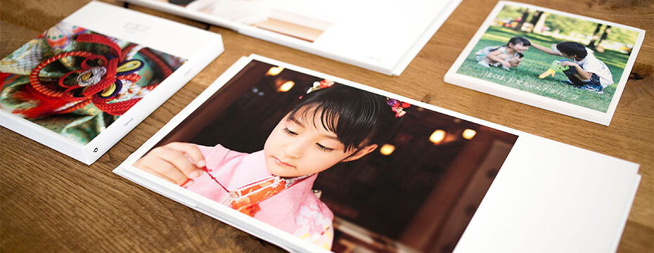 「家族の記録をしっかり保管したい」というお客様のために、出張撮影メニューに当社のフォトブックを加えてご提供頂いています